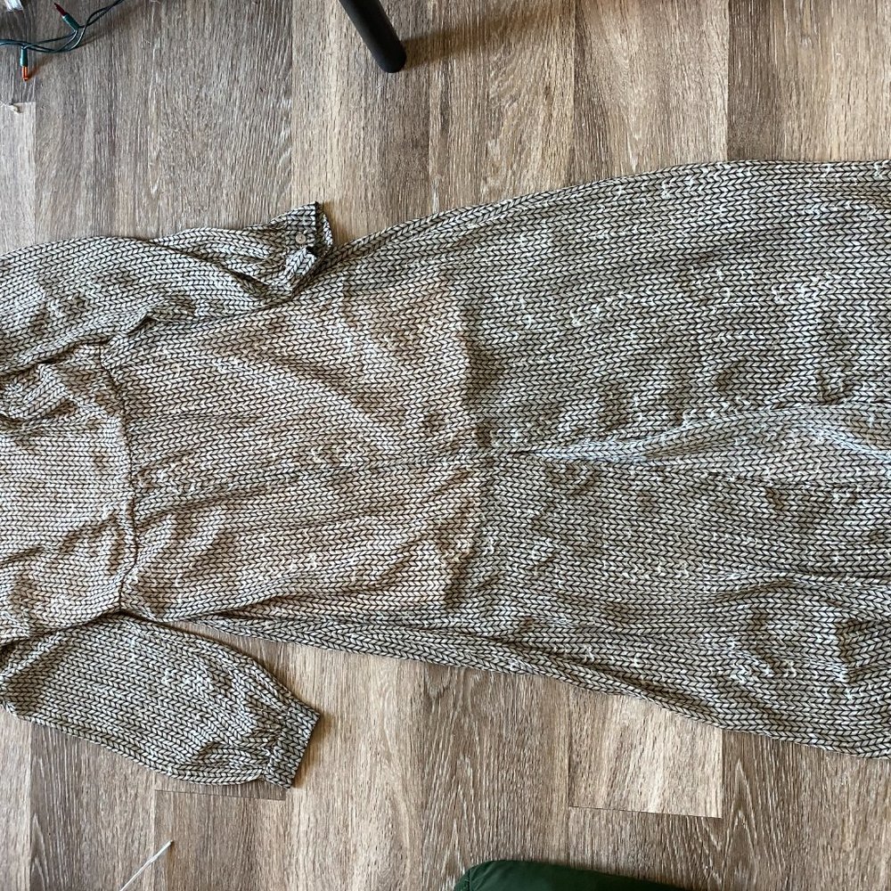 Patterned Backless Maxi Dress - image 3